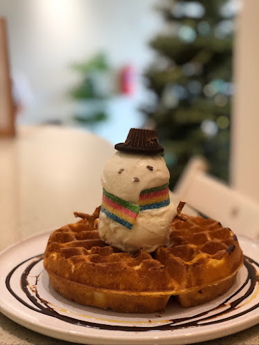 Moin Moin Gelato - Hospitality and gastronomy