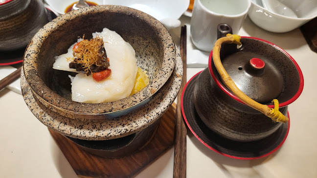 Comentarii opinii despre Yue Bai