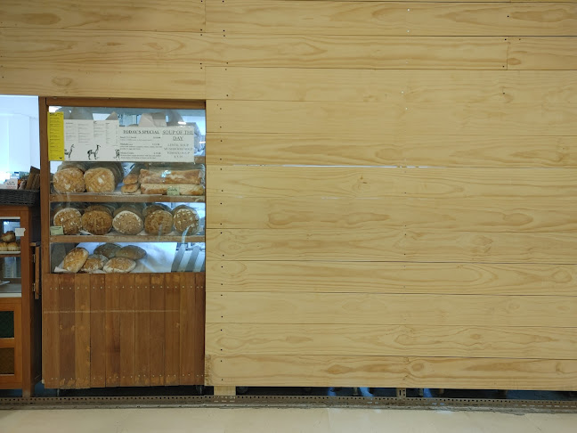 Opinii despre Simply Bread, Cluny Court în Singapore - Hospitality and gastronomy