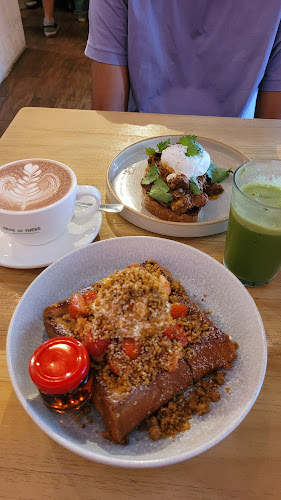 Comentarii opinii despre The Food Peeps Coffee and Deli