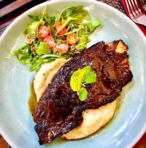 Hillcrest Grubs - Hospitality and gastronomy