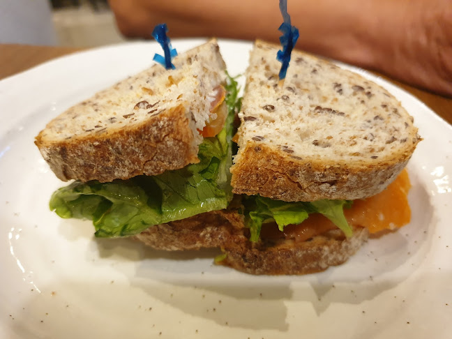 Comentarii opinii despre Cedele Bakery Kitchen - The Star Vista