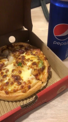 Pizza Hut Delivery - Bukit Merah