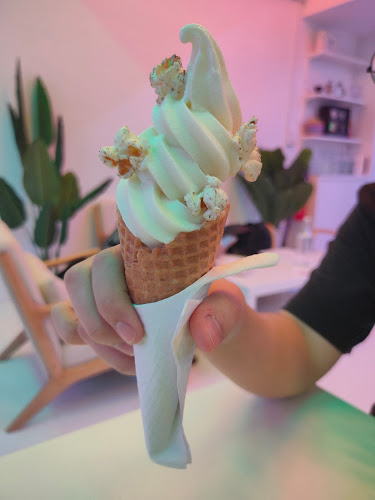 Cowpresso Coffee Roasters Singapore - Hospitality and gastronomy