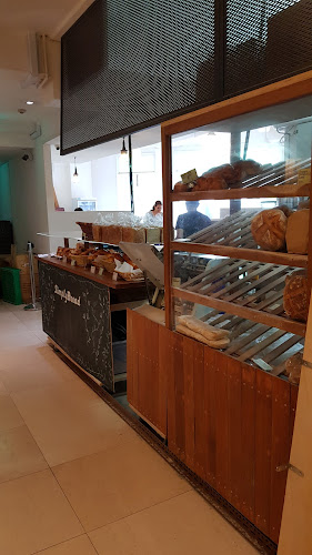 Simply Bread, Cluny Court - Singapore