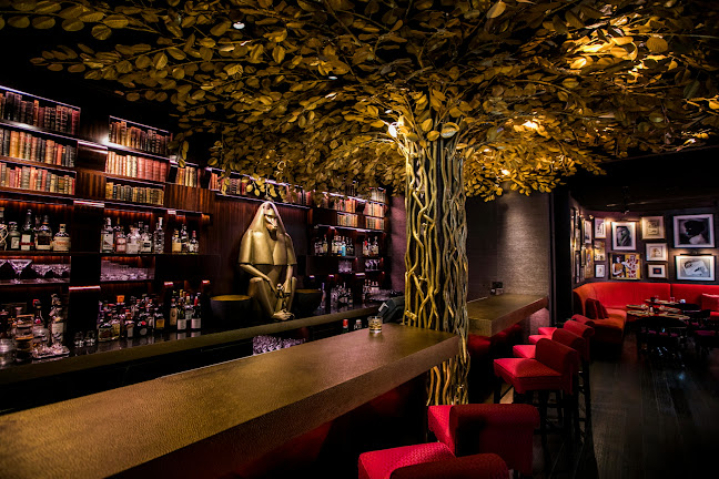 Whiskey Library & Jazz Club - Singapore