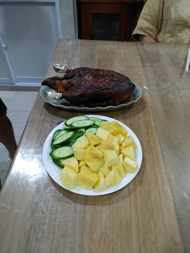 Lucky House Cantonese Private Kitchen 陶然居 - Hospitality and gastronomy