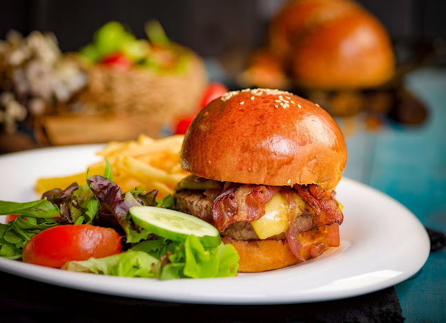 Huber's Bistro - Hospitality and gastronomy