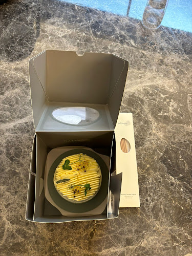 Fieldnotes, Neil Road