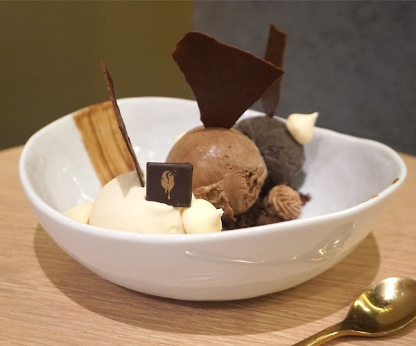 The Dark Gallery @ Funan Mall - Hospitality and gastronomy