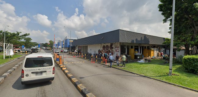 中河小镇 Pioneer