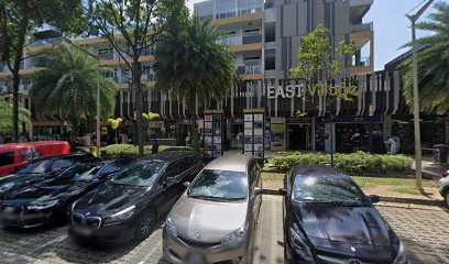 Glow & Yummlicious Cafe