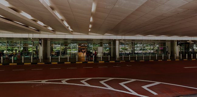 Opinii despre McDonald's Changi Airport Terminal 2 (T2) Transit Lounge în Singapore - Hospitality and gastronomy