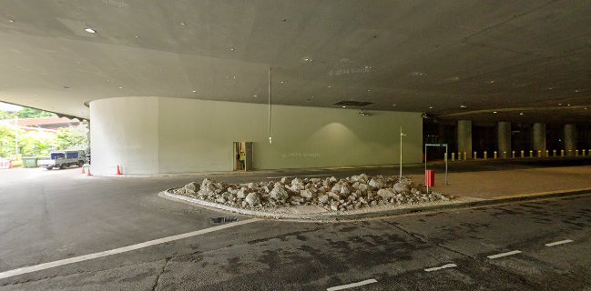 COLLIN'S® Mandai Wildlife West