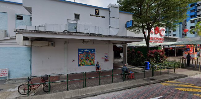 Qian Duo Duo ShangHai Prawn Noodles Xiaolongbao 钱多多上海虾面小笼包