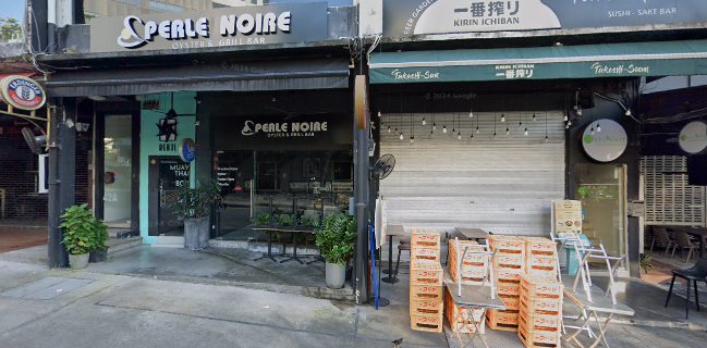 Perle Noire Oyster & Grill Bar (Holland Village)