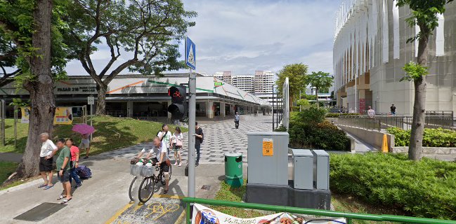 天桥下肉脞面 - Singapore