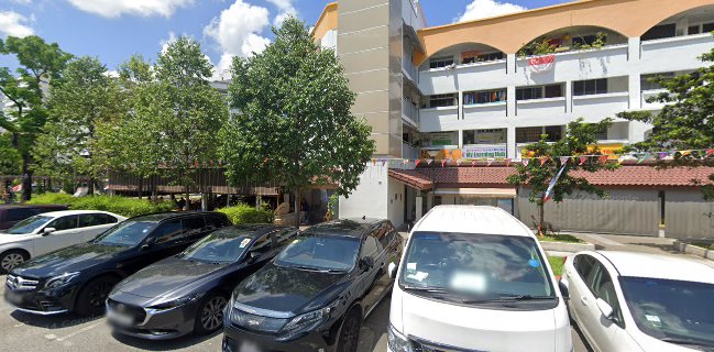 684 Hougang Ave 8, Singapore 530684