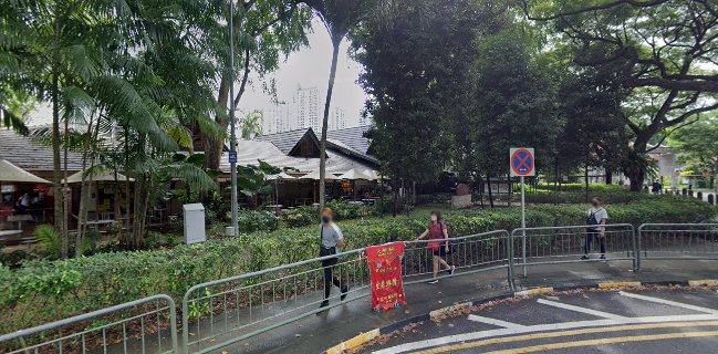 Heng Carrot Cake & Oyster Omelette