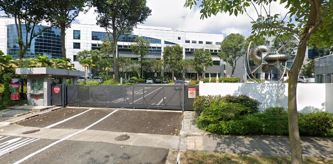 Polar Puffs & Cakes (Vending Machine) @ Singapore Institute of Technology (SIT)