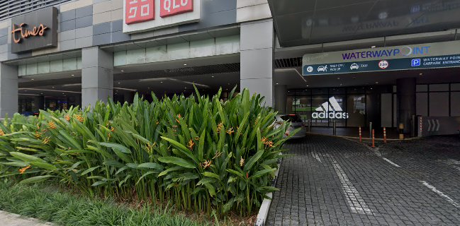 The Coffee Bean and Tea Leaf (Waterway Point)